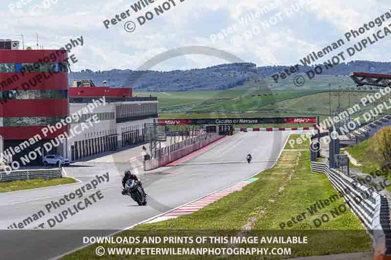 cadwell no limits trackday;cadwell park;cadwell park photographs;cadwell trackday photographs;enduro digital images;event digital images;eventdigitalimages;navarra;no limits trackdays;peter wileman photography;racing digital images;trackday digital images;trackday photos